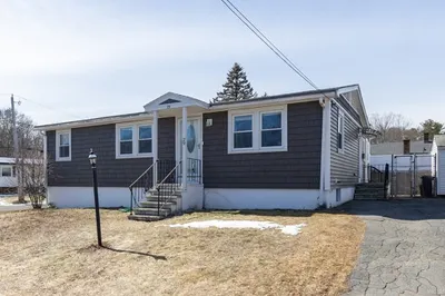 29 Westchester Dr