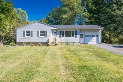40 Farmington Road 1