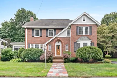 132 Traincroft Nw