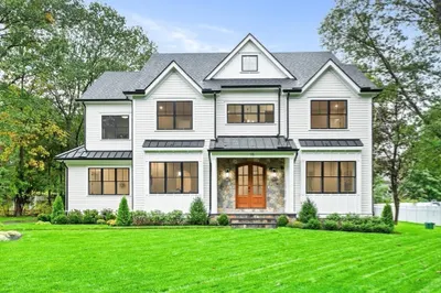 15 Peachtree Road 1