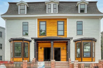 19-21 Moseley St #3