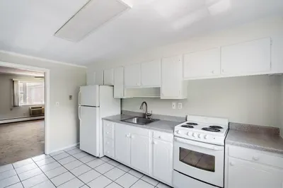 56 Bryon Rd #5 1