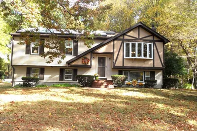 23 Gail Dr