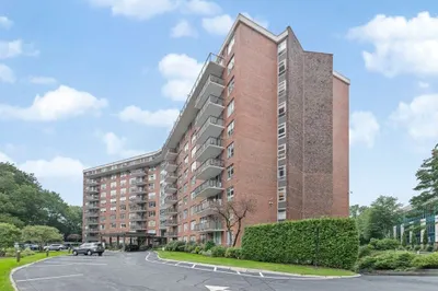 280 Boylston St #408