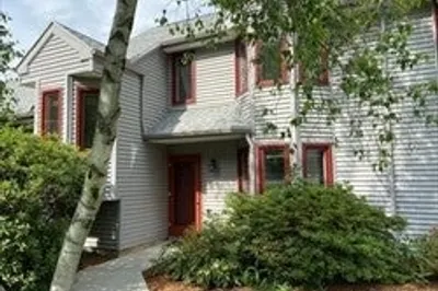 8 Baldwin Ln #8