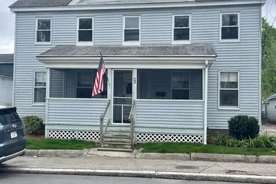 23 Fisher St #2
