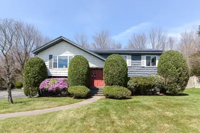 39 Westview Dr