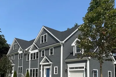 33-35 Pleasant St #33 1