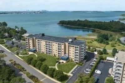 54 Broad Reach #102 1
