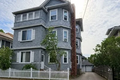37 Shawmut St