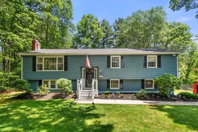 20 Billings Rd