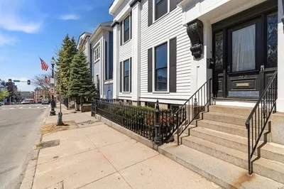 512 East Broadway 1