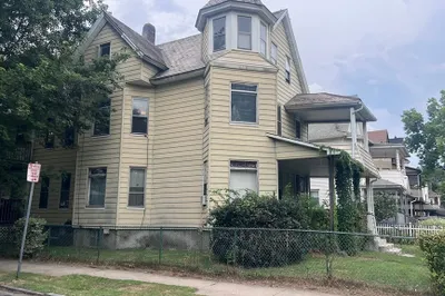 482 Chestnut St 1