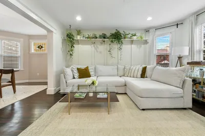 3 Annapolis St #1