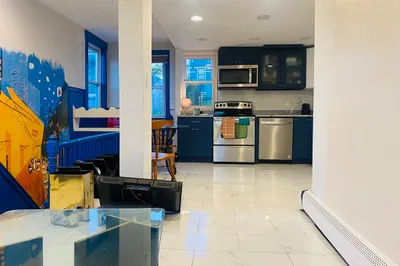 67 Gore St #2R
