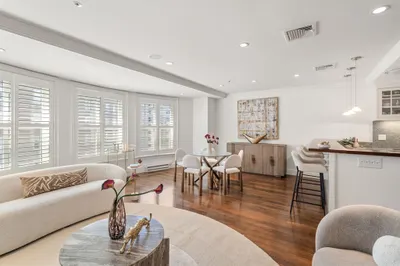300 Boylston St #909 1