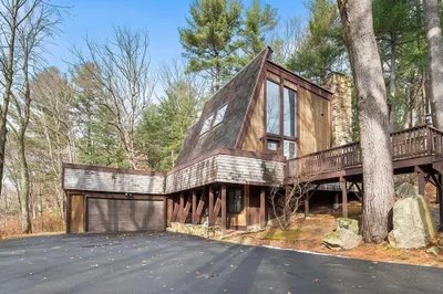 244 Moulton Dr 1