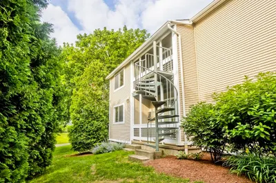 11 Arbor Way #C