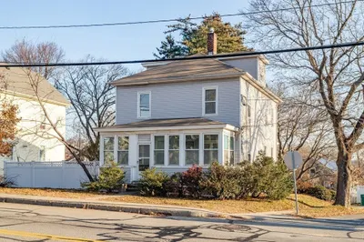 198 Summer St 1