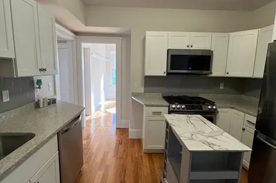 40 King St ##2