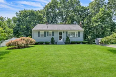 7 Pineywood Road 1