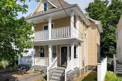 58-60 Thorndike St #60