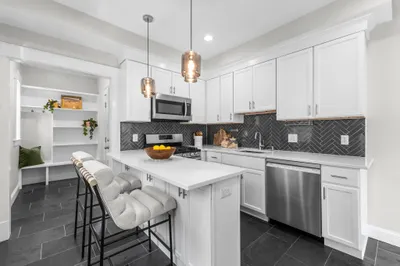 14 Marie St #3 1
