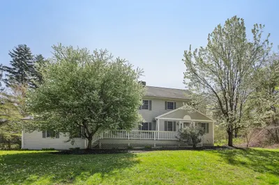 89 Brush Hill Rd 1