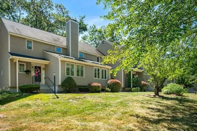 175 Brickett Hill Cir #175
