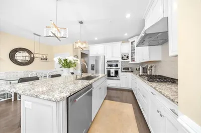 5 Brand Blvd #5 1