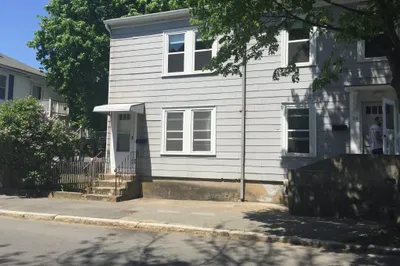 23 Roundy St #2 1