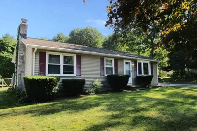 25 Barrows Rd