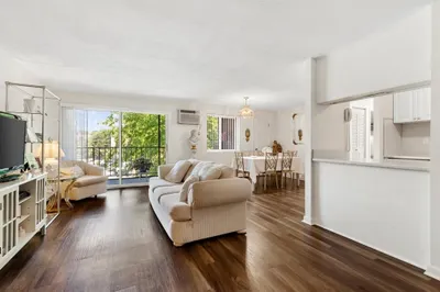 64 Main Street #34B