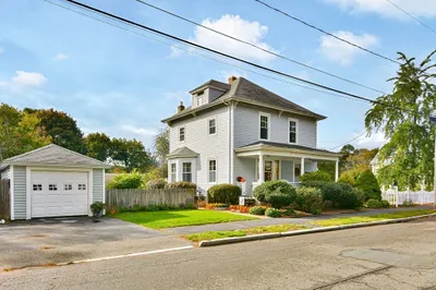 136 Fays Ave