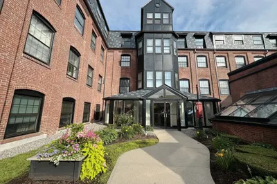 21 Linden St #409