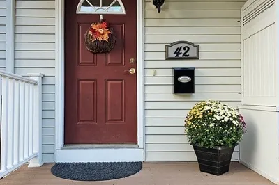 42 Arlington St #42
