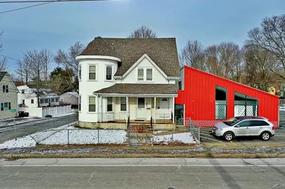 590 Centre St 1