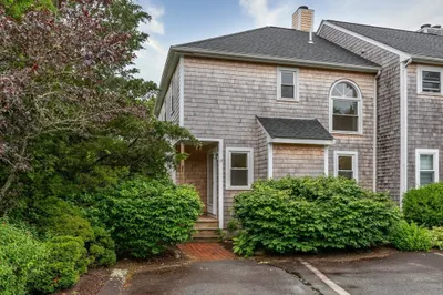 17 Harbor Hill #17 1