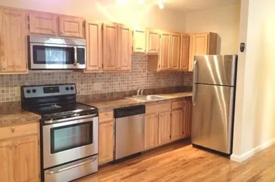 122 Berkshire Street ##2(1A) 1