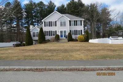 72 Heritage Rd 1
