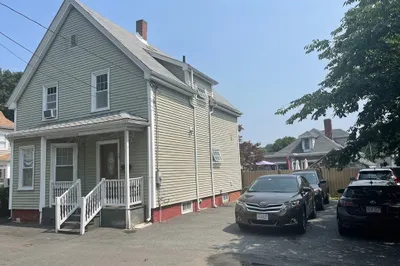 22 Emerson Pl
