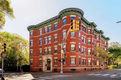 276 Harvard Street #7