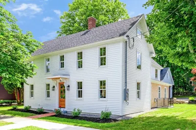 443 Merrimac St 1
