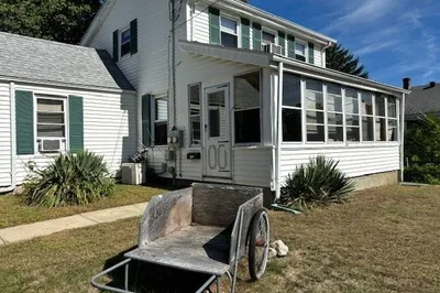 40 School Street ## 2 1