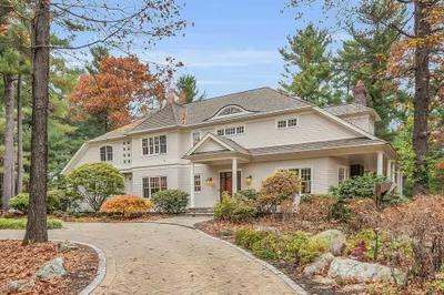 26 Lost Oak Rd