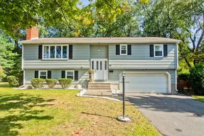 10 Sherwood Ave #1 1
