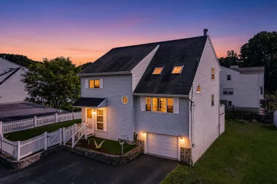 102 Sunderland Rd 1