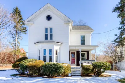 12 Pleasant St 1
