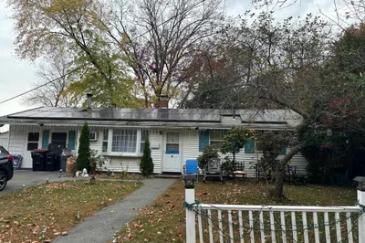 4 Cairn Rd