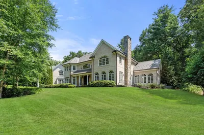 33 Skating Pond Road